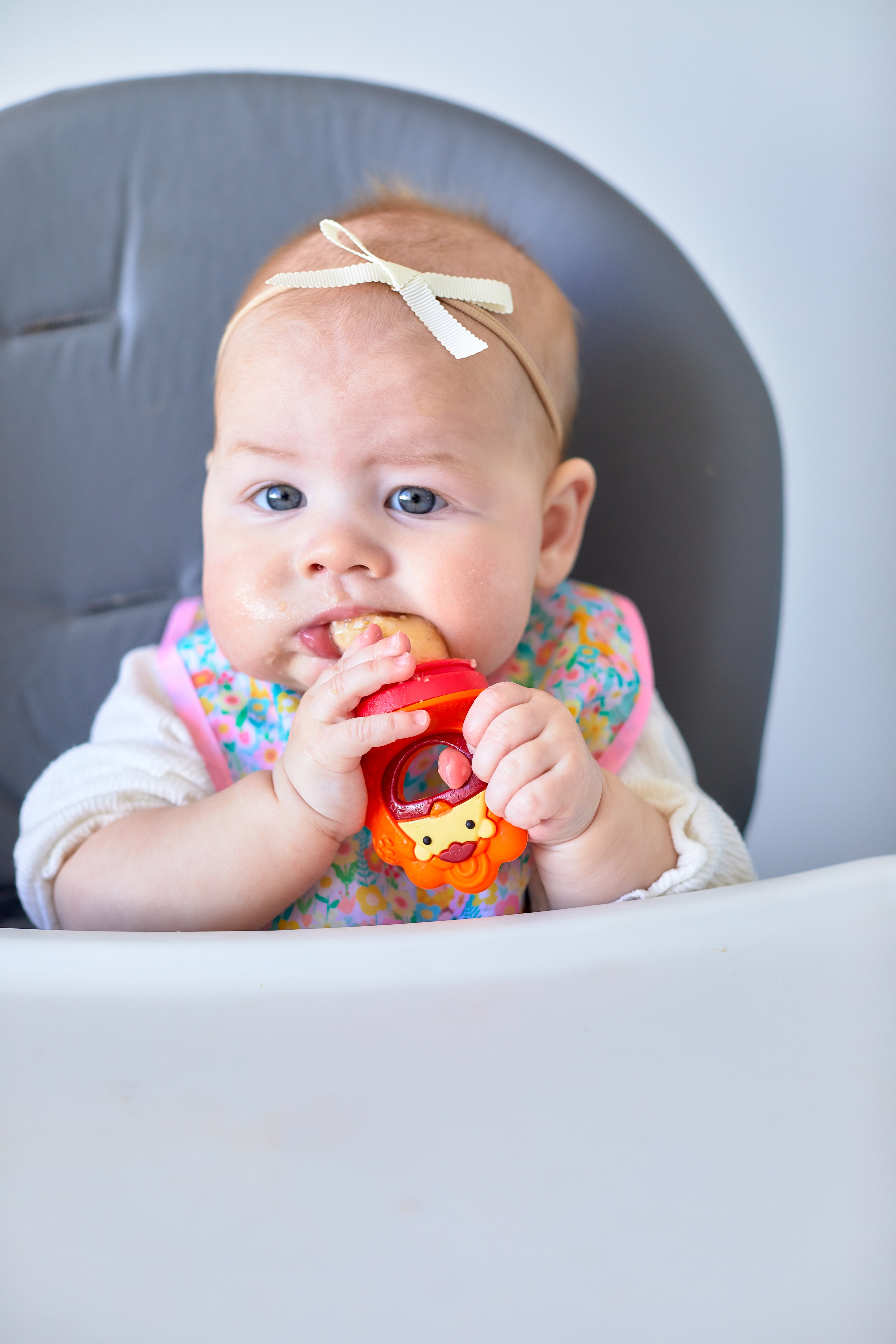 Marcus & Marcus Multi Purpose Silicone Self Feeder N Pop